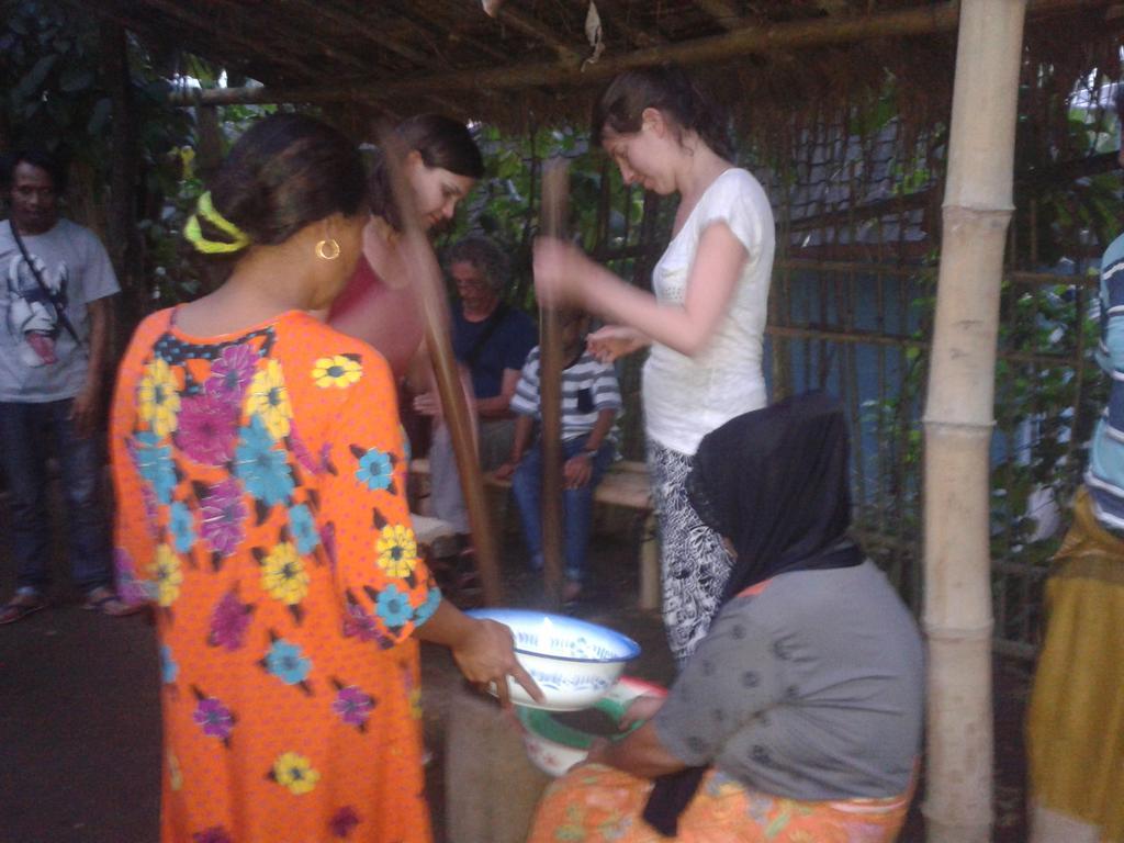 Homestay Indah *