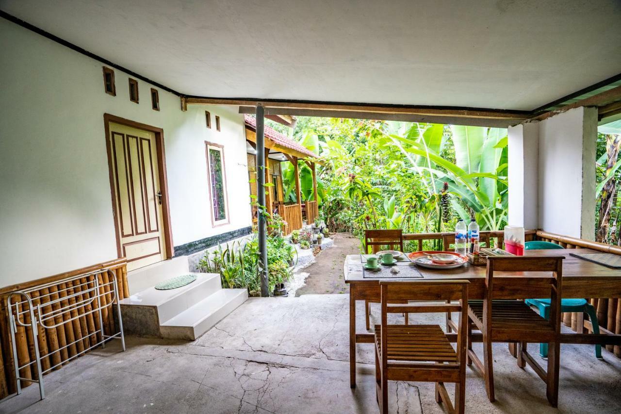 Indah * Tetebatu