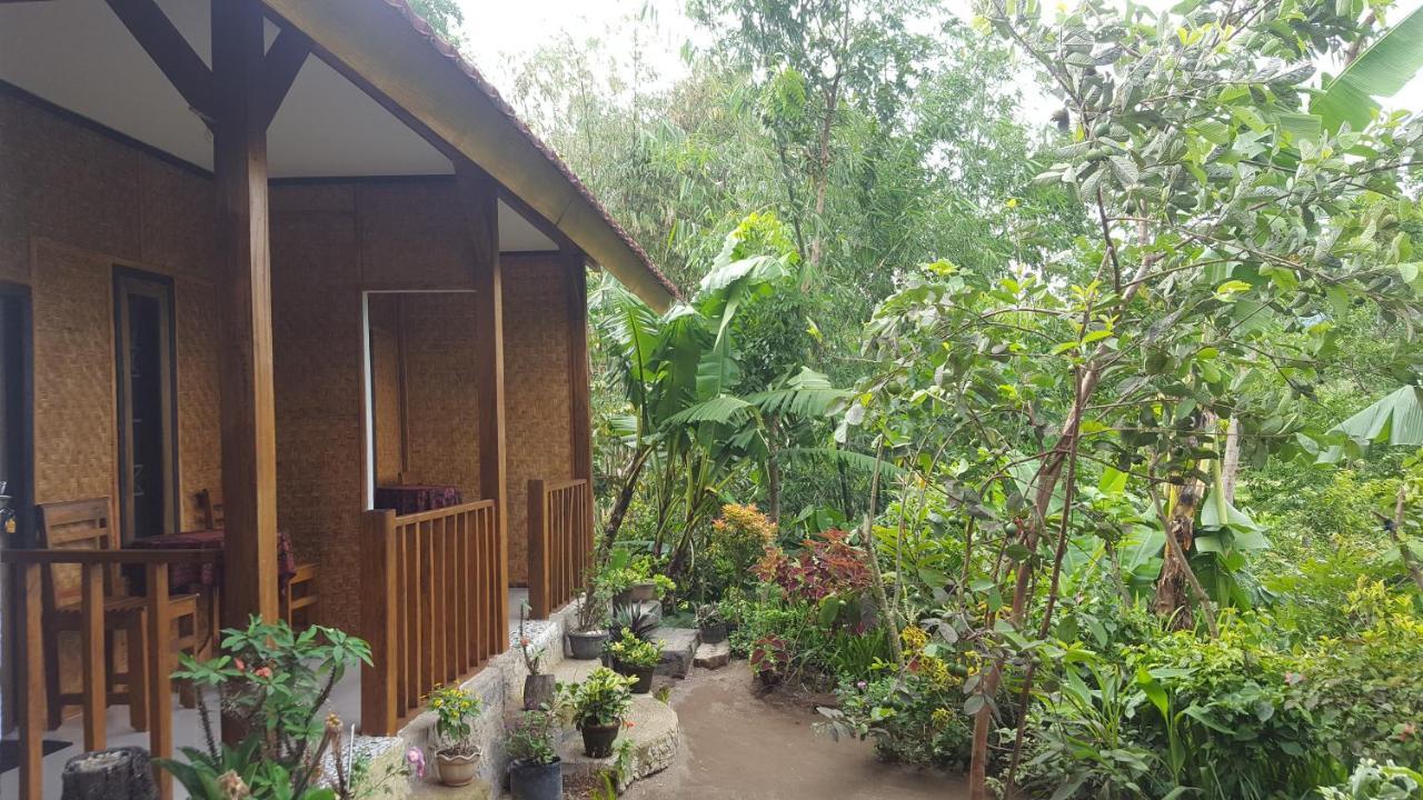 Indah * Tetebatu